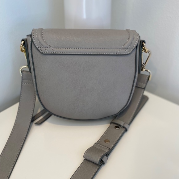 *NWOT* Indigo Grey Faux Leather Crossbody Bag - Picture 5 of 16